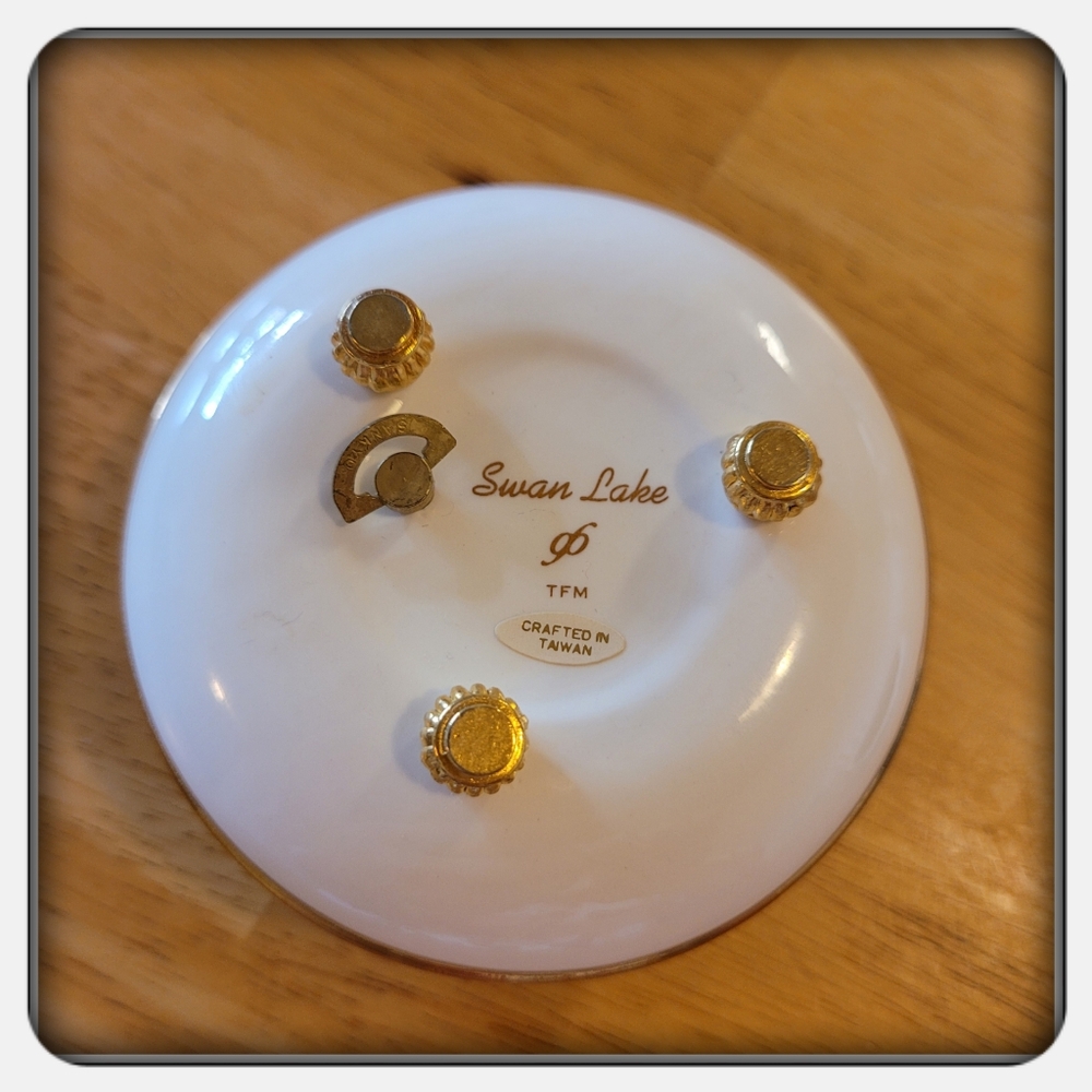 Decorative Gold And Blue Musical Trinket Box with Swan Design - Picture 5 of 6